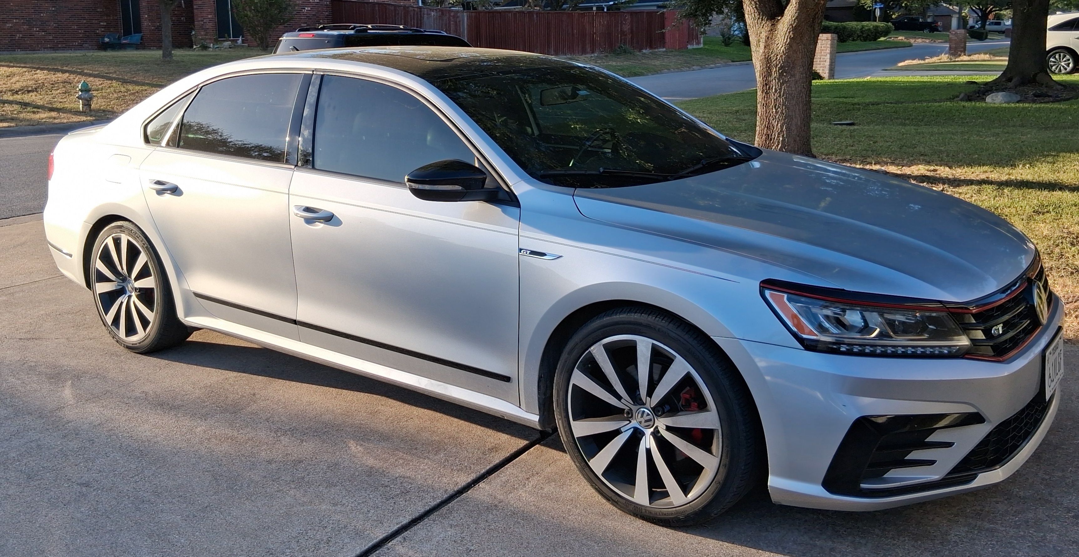 Used 2018 Volkswagen Passat 3.6 FWD image 5