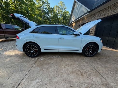 Used 2021 Audi Q8 Premium Plus AWD/4WD image 32