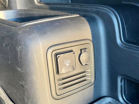 Used 2016 Toyota 4Runner SR5 Premium RWD image 19