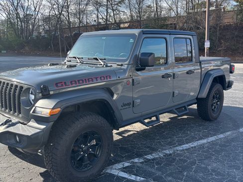 Used 2020 Jeep Gladiator Sport w/ Quick Order Package 24S AWD/4WD image 8