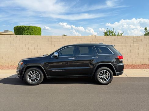 Used 2014 Jeep Grand Cherokee Limited w/ Luxury Group II AWD/4WD image 6