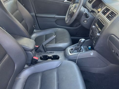 Used 2014 Volkswagen Jetta SE FWD image 5