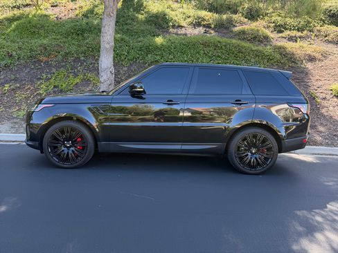 Used 2020 Land Rover Range Rover Sport SE AWD/4WD image 1