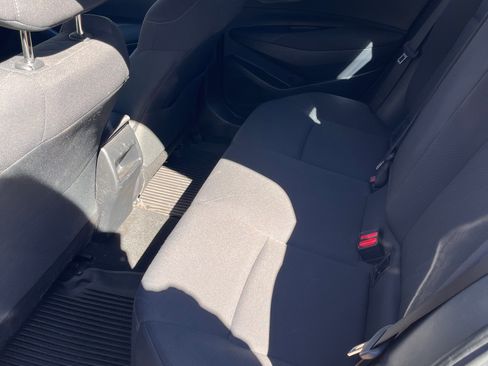 Used 2020 Toyota Corolla LE image 11