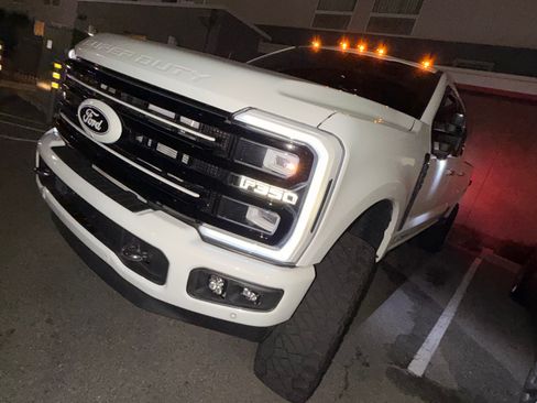 Used 2024 Ford F350 Limited w/ FX4 Off-Road Package image 2