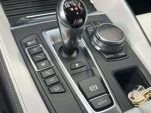 Used 2017 BMW X6 M image 27