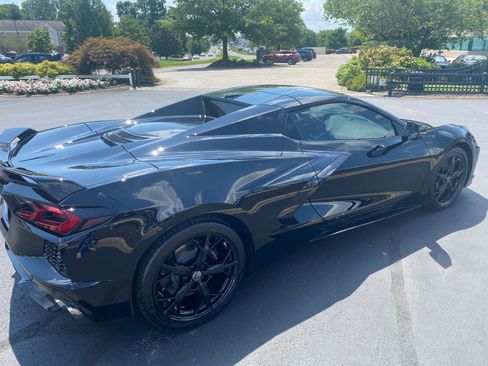 Used 2022 Chevrolet Corvette Stingray Premium Conv w/ Z51 Performance Package RWD image 1