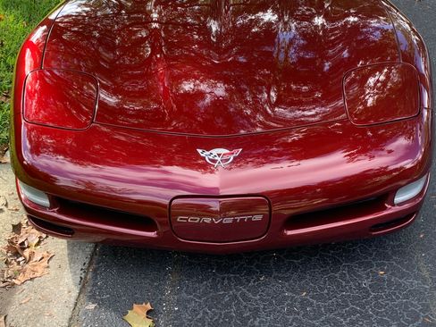 Used 2003 Chevrolet Corvette Coupe w/ Preferred Equipment Group image 2