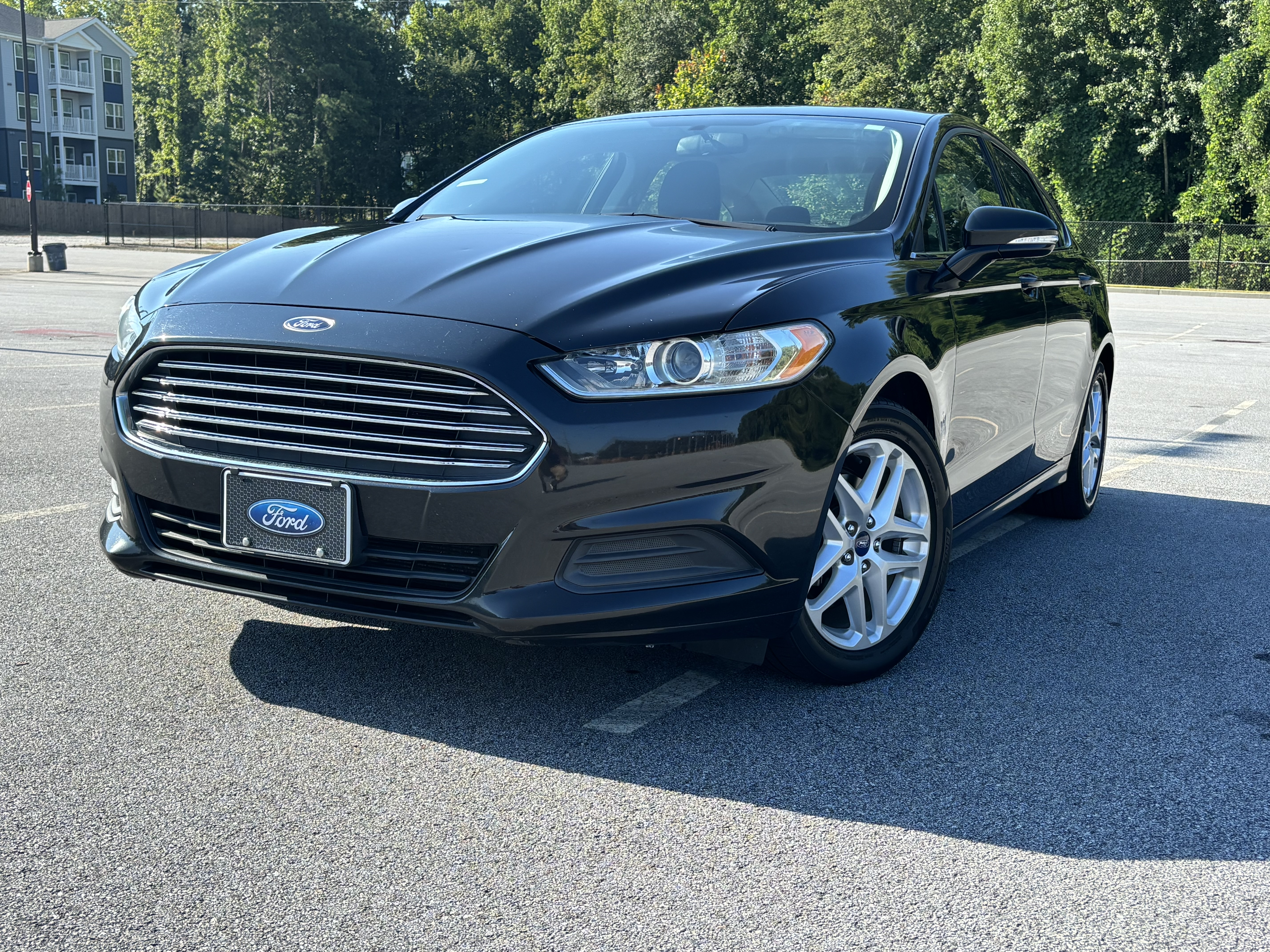 Used 2014 Ford Fusion SE FWD image 1
