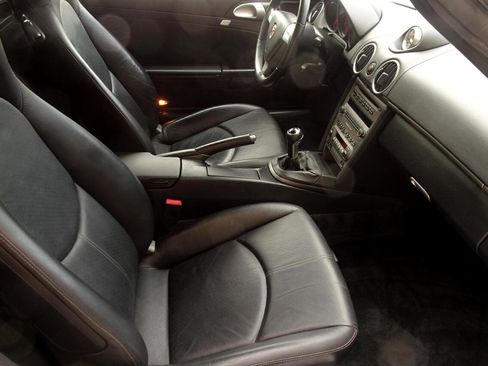 Used 2005 Porsche Boxster image 14