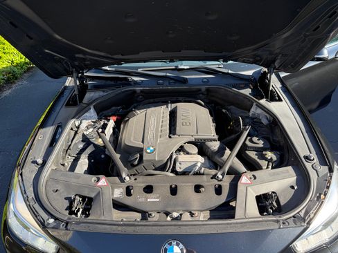 Used 2015 BMW 535i Gran Turismo xDrive image 11