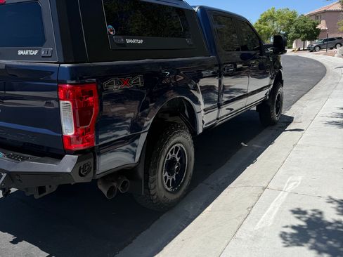 Used 2019 Ford F250 Lariat w/ Lariat Ultimate Package AWD/4WD image 10