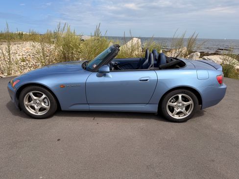 Used 2003 Honda S2000 image 14