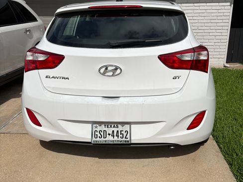 Used 2014 Hyundai Elantra GT FWD image 13