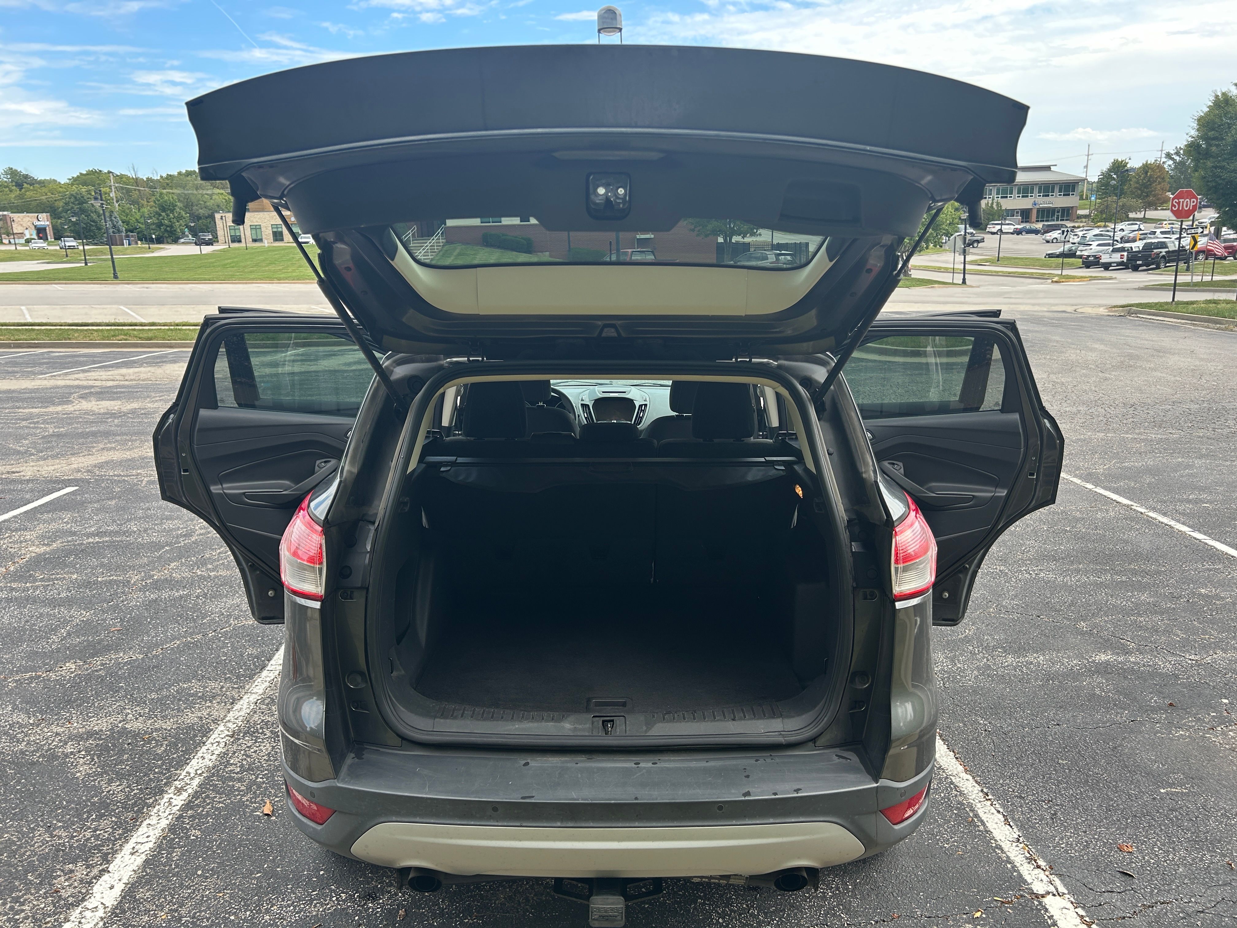Used 2016 Ford Escape SE w/ Equipment Group 201A AWD/4WD image 12