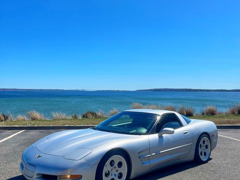 Used 2003 Chevrolet Corvette Coupe w/ Preferred Equipment Group image 5