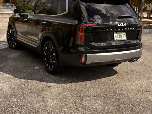 Used 2025 Kia Telluride SX FWD image 4