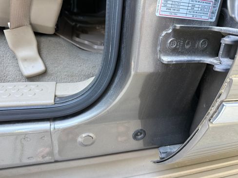 Used 2005 Ford Excursion Limited AWD/4WD image 11