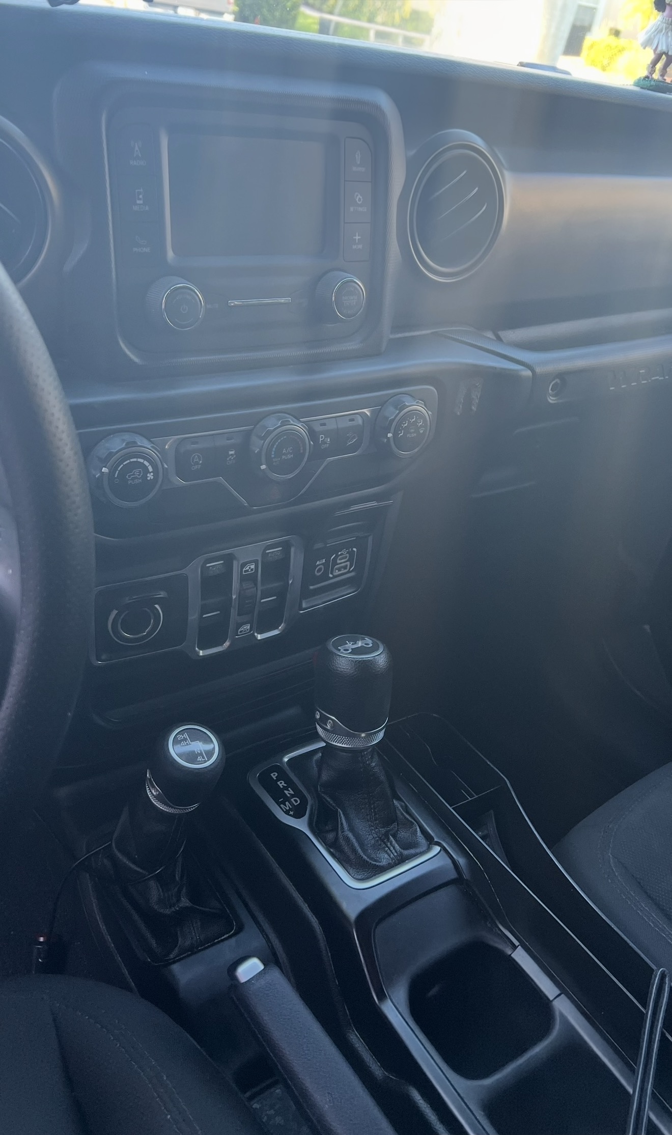 Used 2018 Jeep Wrangler Unlimited Sport S AWD/4WD image 14