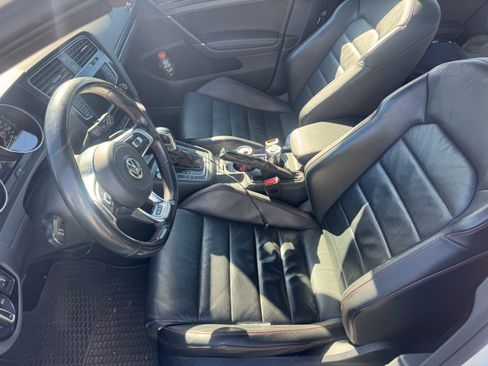 Used 2016 Volkswagen GTI Autobahn image 11