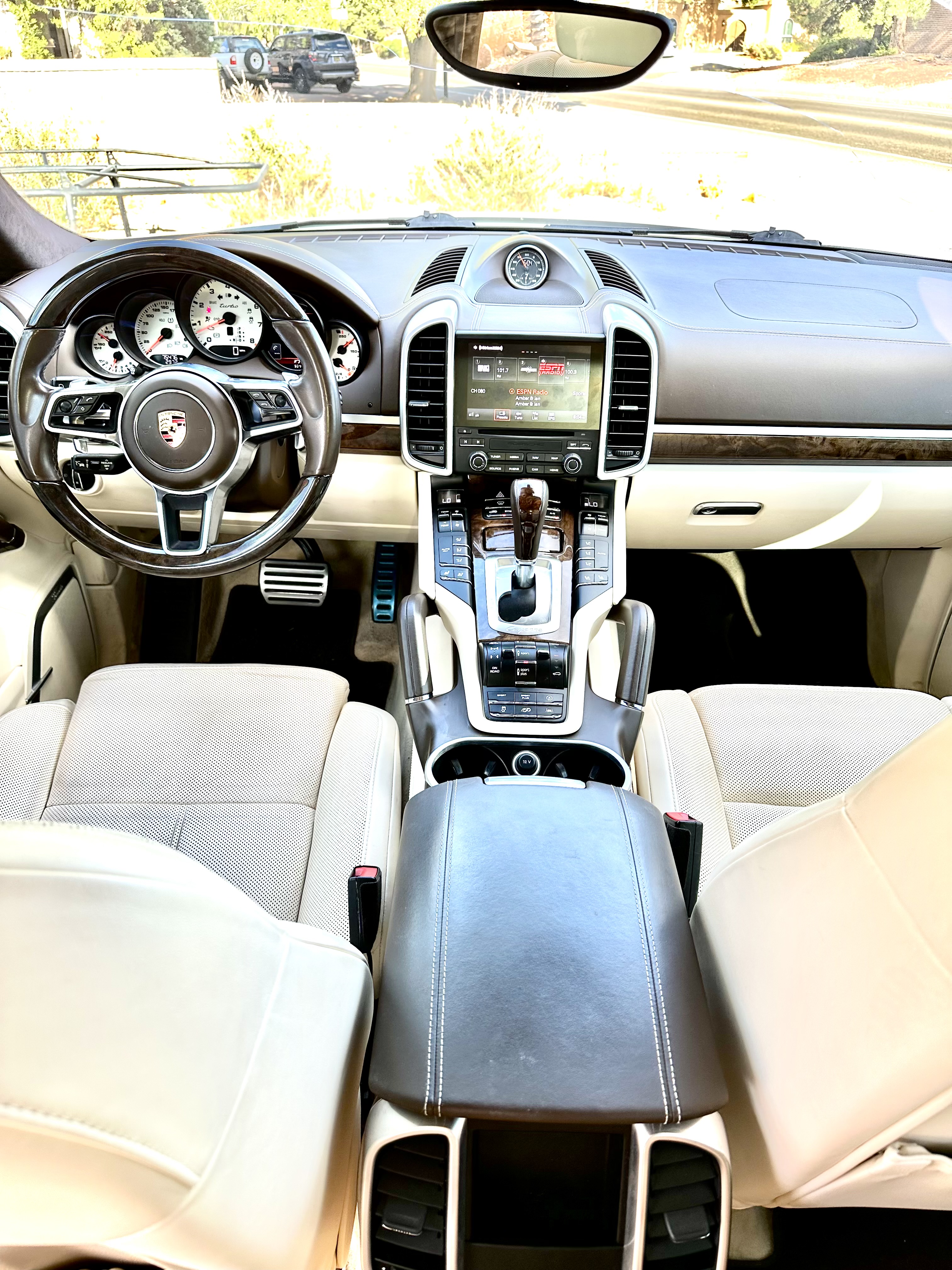 Used 2017 Porsche Cayenne AWD/4WD image 20