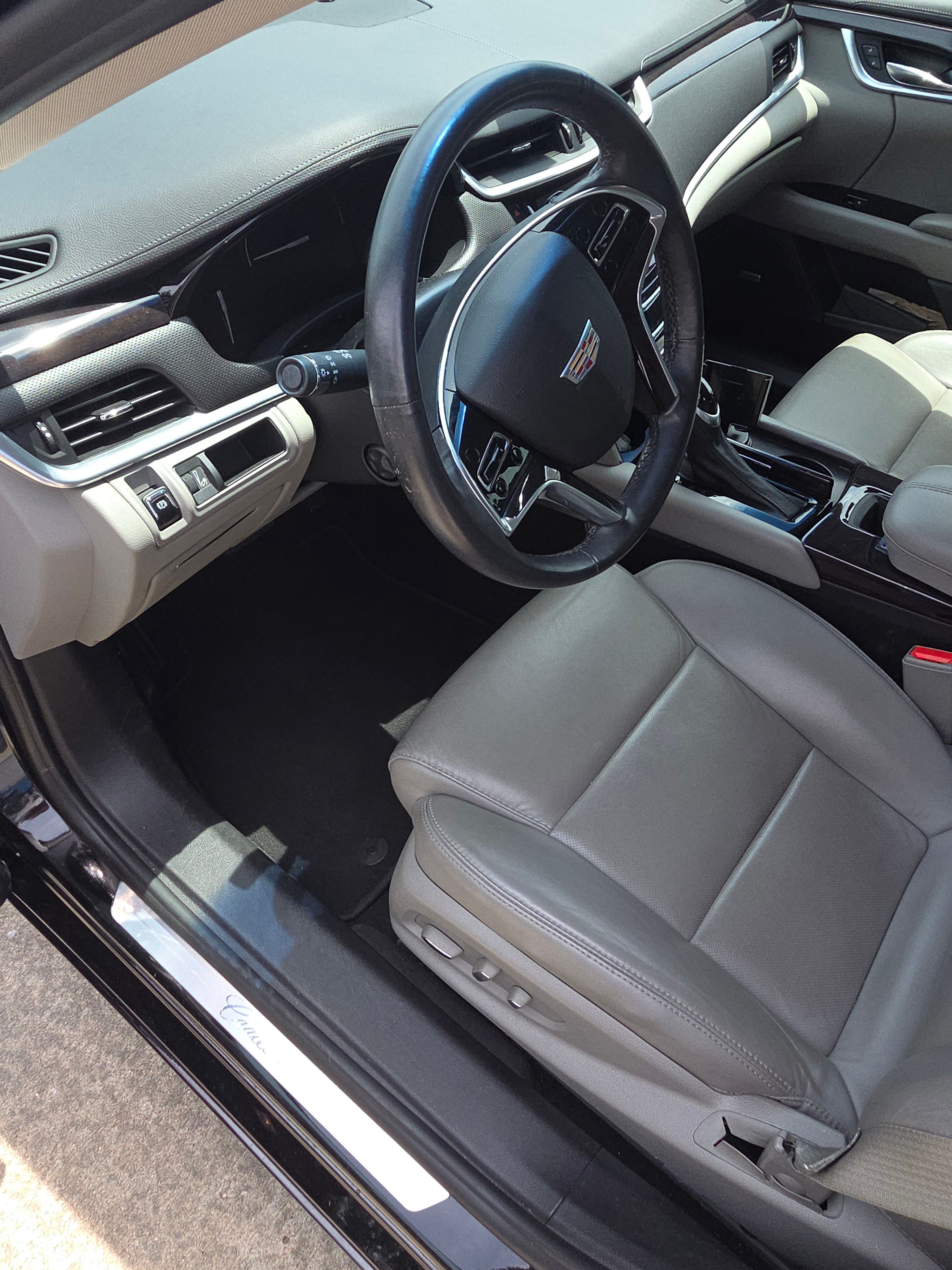 Used 2017 Cadillac XTS Luxury FWD image 12