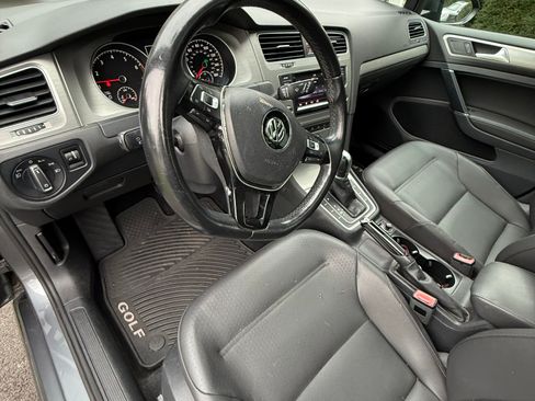 Used 2015 Volkswagen Golf SE w/ Golf Sport Package FWD image 11