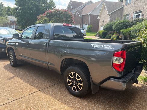 Used 2016 Toyota Tundra SR5 image 14