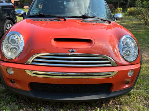 Used 2005 MINI Cooper S FWD image 2