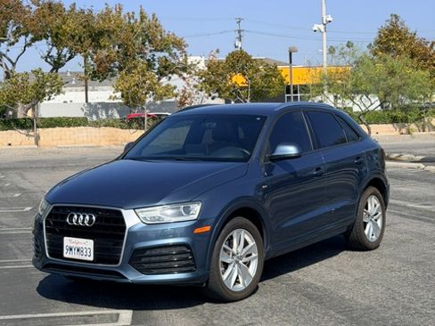 Used 2018 Audi Q3 2.0T Premium w/ Convenience Package FWD image 1