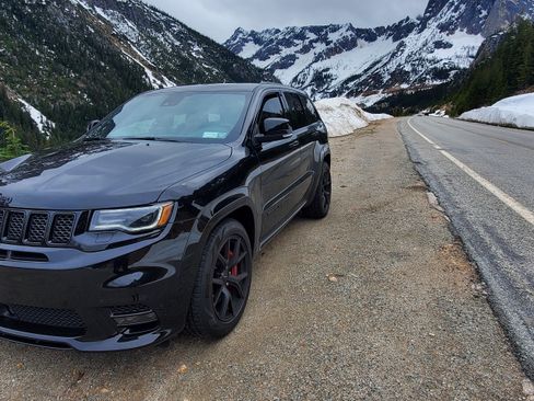 Used 2020 Jeep Grand Cherokee SRT image 1