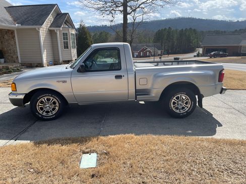 Used 2003 Ford Ranger XLT image 2