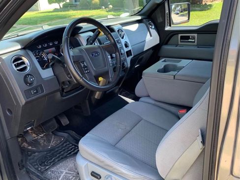 Used 2011 Ford F150 XLT w/ XLT Chrome Pkg RWD image 6