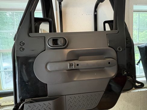 Used 2008 Jeep Wrangler Sahara w/ Dual Top Group image 6