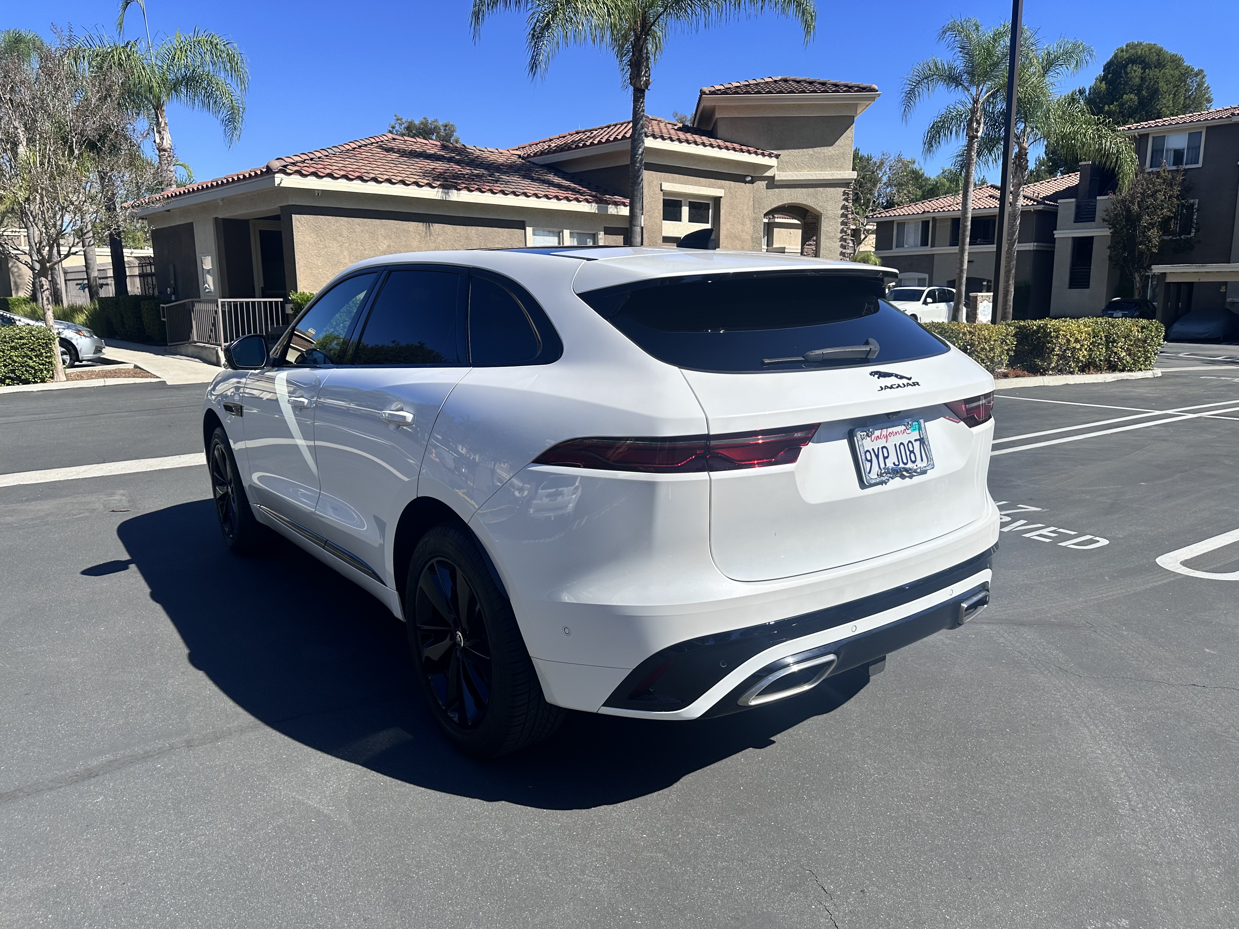 Used 2024 Jaguar F-PACE R-Dynamic S AWD/4WD image 4
