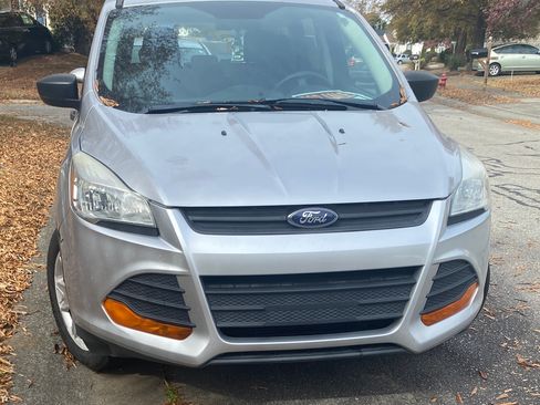 Used 2016 Ford Escape S image 11