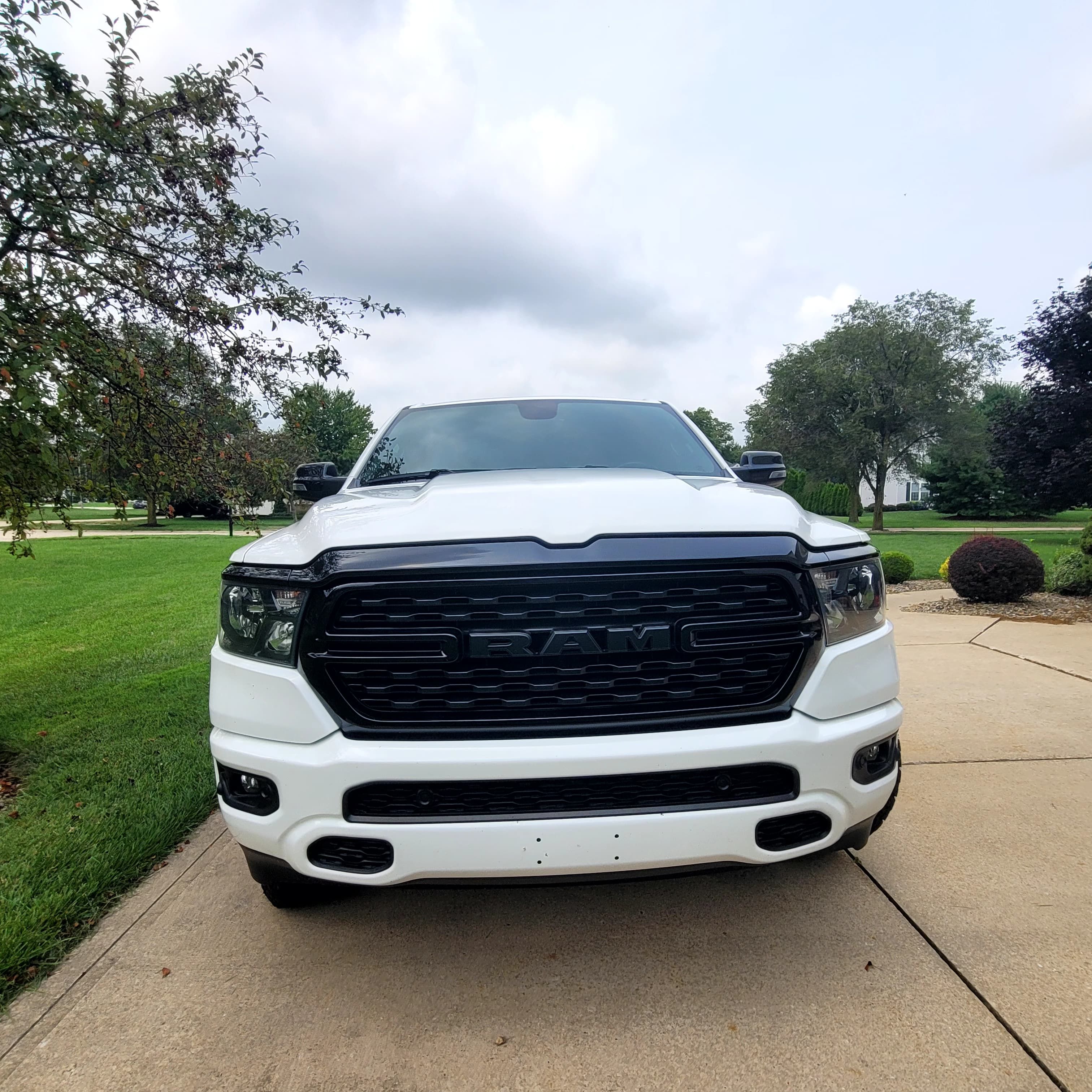 Used 2023 RAM 1500 Big Horn AWD/4WD image 2