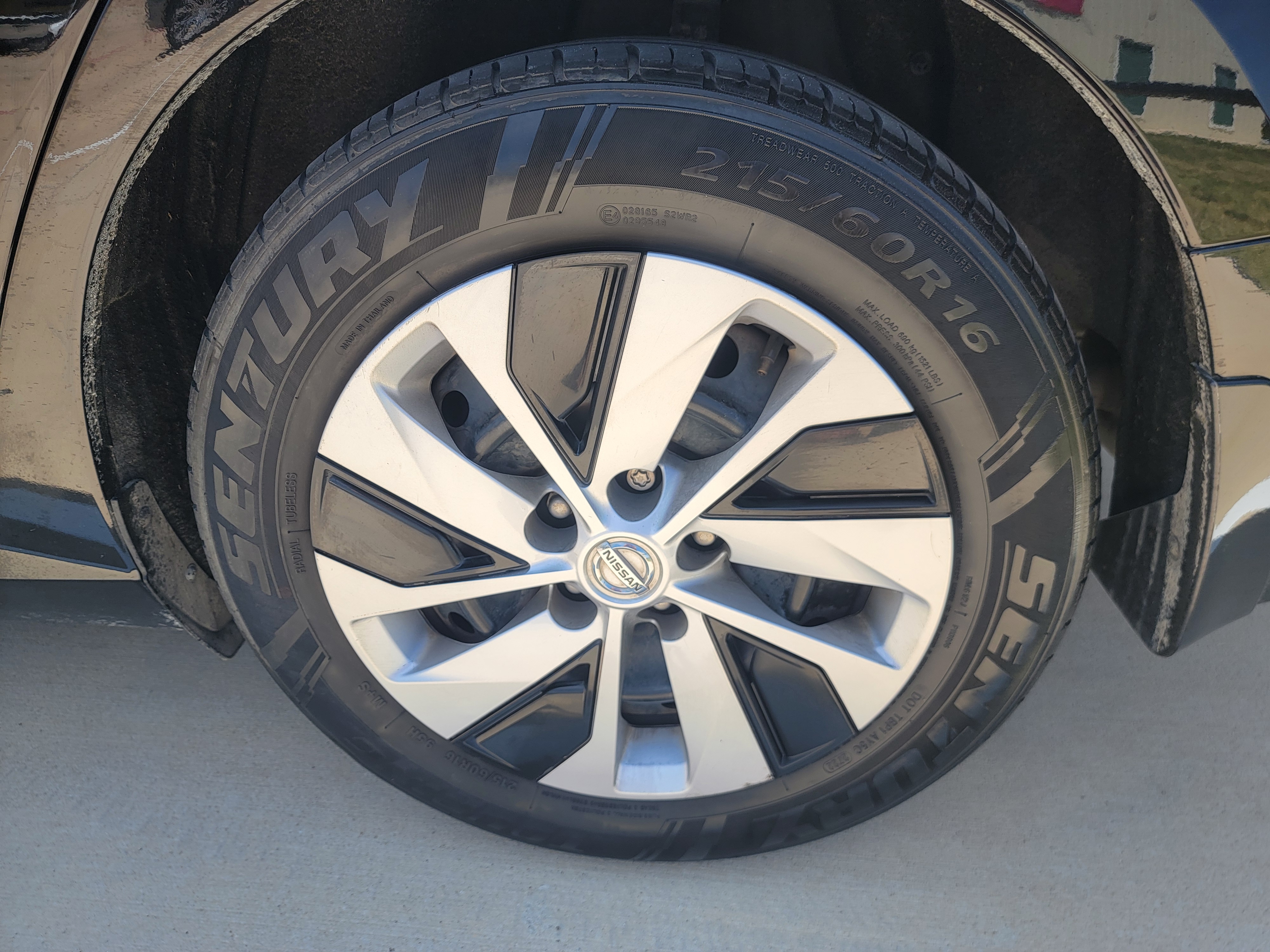 Used 2020 Nissan Altima 2.5 S FWD image 25