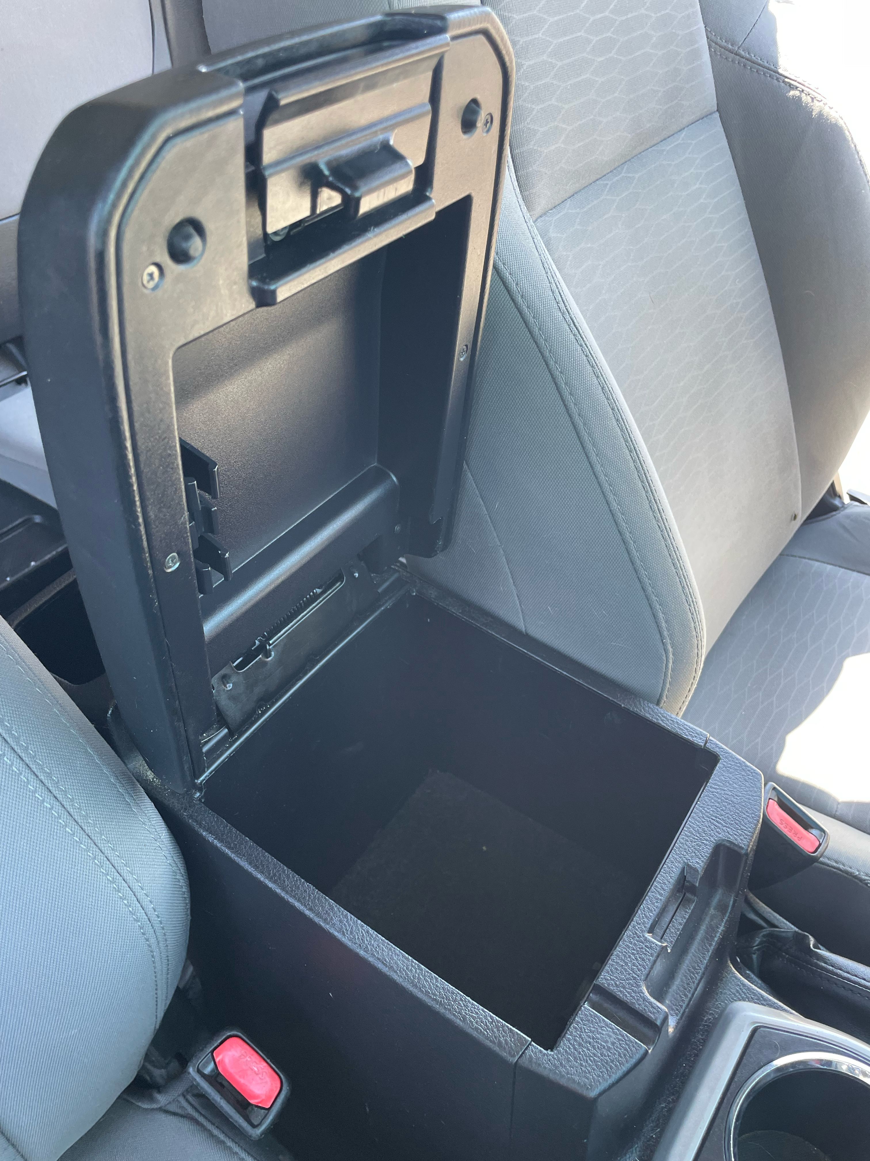 Used 2016 Toyota Tacoma SR5 RWD image 12