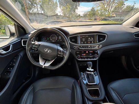 Used 2019 Hyundai Ioniq Limited image 19