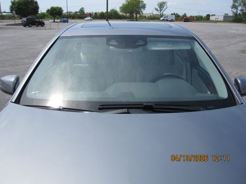 Used 2014 Mercedes-Benz E 550 4MATIC Sedan image 9