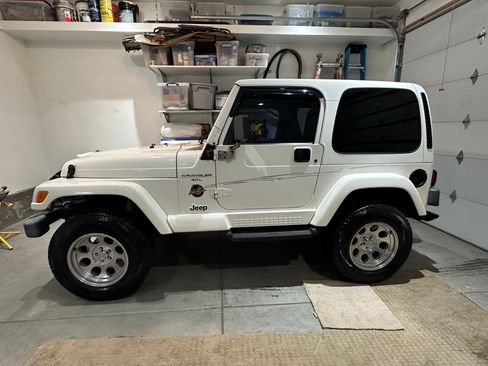 Used 2000 Jeep Wrangler Sahara image 11