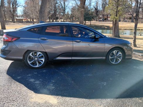Used 2018 Honda Clarity Touring image 8