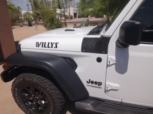 Used 2022 Jeep Wrangler Unlimited Sport AWD/4WD image 6
