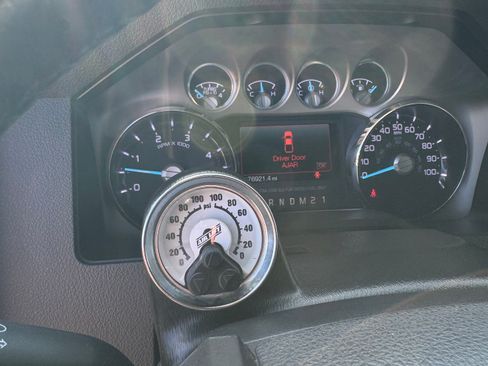 Used 2015 Ford F250 Lariat w/ Lariat Ultimate Package image 12