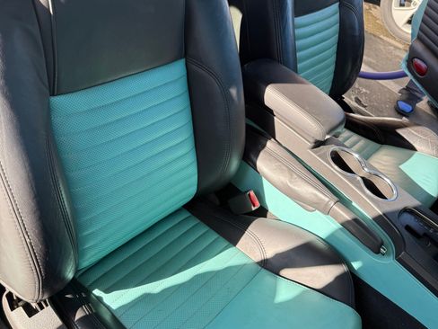 Used 2002 Ford Thunderbird image 11