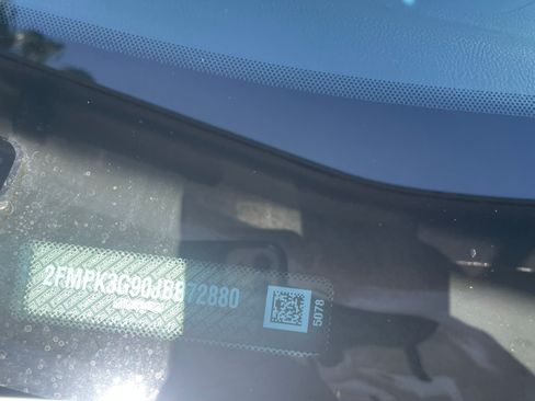 Used 2018 Ford Edge SE FWD image 9