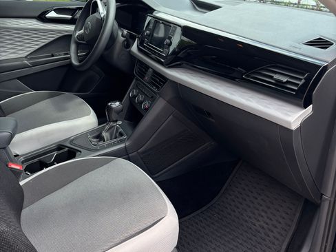 Used 2022 Volkswagen Taos S image 13