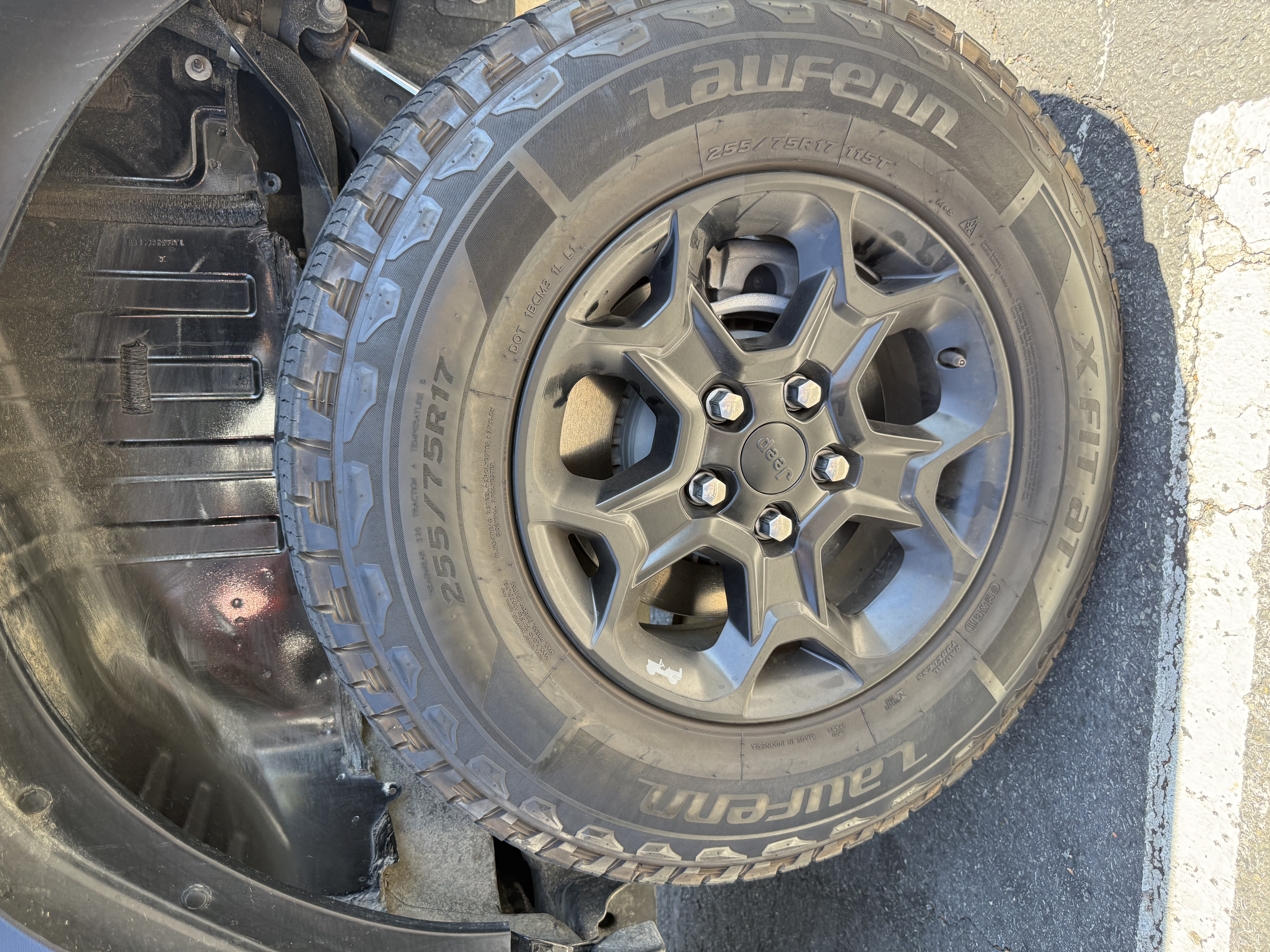 Used 2023 Jeep Wrangler Unlimited AWD/4WD image 15