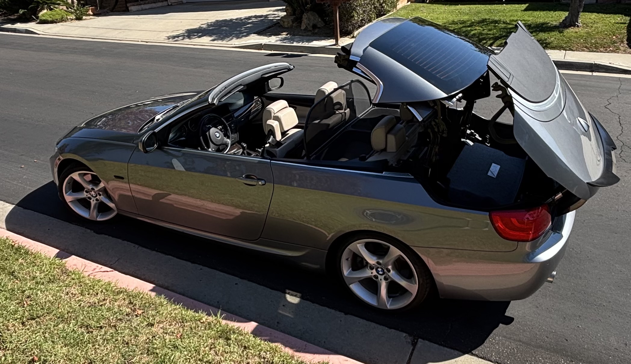 Used 2013 BMW 335i Convertible RWD image 8